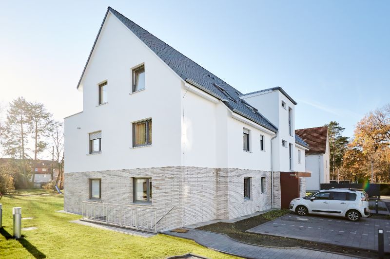 Neuwertig & modern mit Terrasse – WBS erforderlich